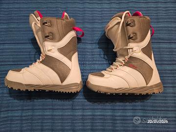 scarponi snowboard taglia 39