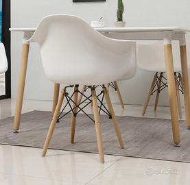 2 SEDIE DESIGN CON BRACCIOLI