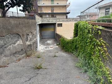 Gravina di Catania Via Gramsci Deposito 830 mq