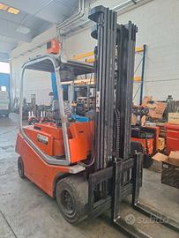 CARRELLO ELEVATORE PORTATA Kg. 3000