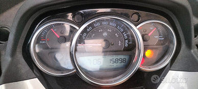 MP3 piaggio 300 con patente b
