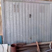 Porte basculanti Pastore per box auto