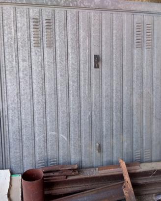 Porte basculanti Pastore per box auto