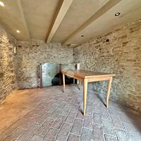 2 LOCALI A SALUDECIO