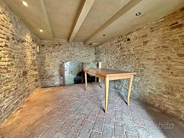 2 LOCALI A SALUDECIO