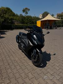 Yamaha Tmax 2021