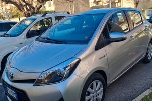 TOYOTA Yaris - 2014