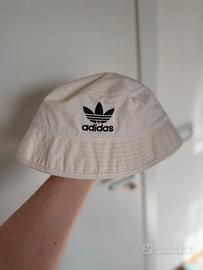 Cappello Bucket Adidas Originals – White Classic