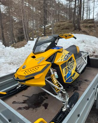 Ski doo 600
