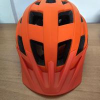 Casco e guanti anti urt per bicicletta/monopattino