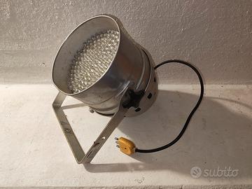 Faro led Proel Par 64 Led 10 mm


