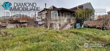 Casa singola 140 mq con terreno a linguaglossa