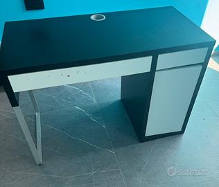 Scrivania ikea mickie