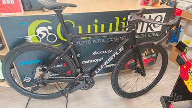 bici da corsa Whisle Vaero gruppo Ultegra Di2 12v