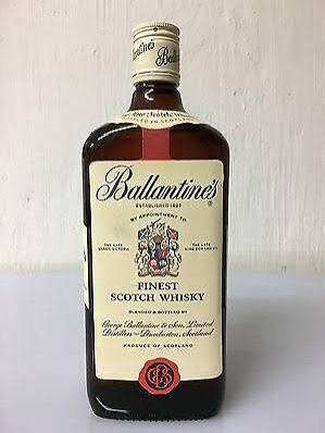 Bottiglia whisky Ballantines vintage
