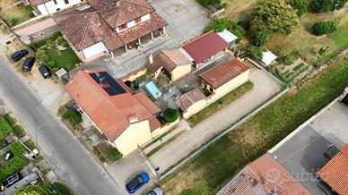 BIFAMILIARE A CASSOLNOVO
