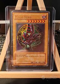 Mago Nero (V.1 - Ultra Rare) - YU GI OH!
