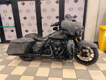 Harley-davidson FLHX Street Glide Special 114
