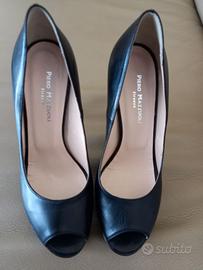 Scarpe in pelle nera