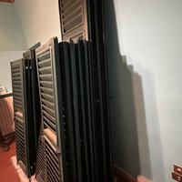 Persiane in castagno