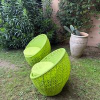 Due divanetti per il terrazzo o giardino / mela