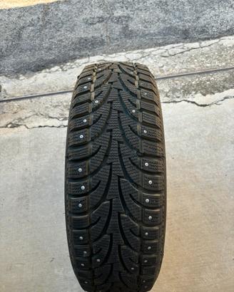 Gomme chiodate con cerchio