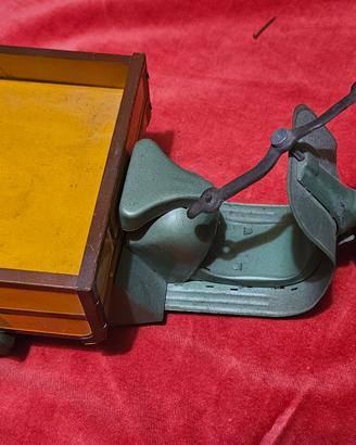 Vespa giocattolo ape cassone vintage