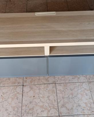 Mobile TV IKEA mod Besta 