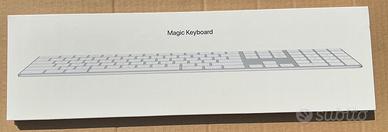 Apple Magic Keyboard 2 con tastierino numerico
