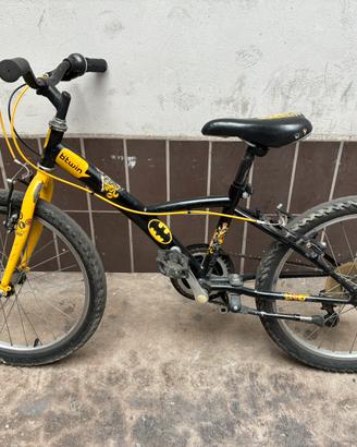 Bici bambino nera e gialla Btwin
