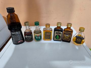 Lotto 7 miniature liquori