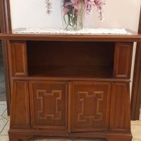 mobiletto porta TV o telefono