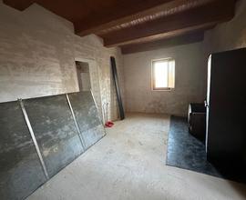 Bilocale uso magazzino