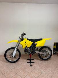 Suzuki rm 125