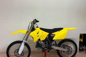 Suzuki rm 125