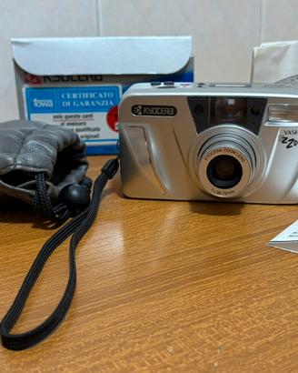 Fotocamera Yashica EZ Zoom (a rullino)
