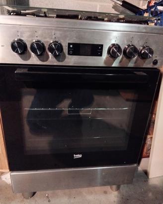cucina a gas con forno ventilato marca BEKO