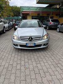 Mercedes-benz C 220 CDI BlueEFFICIENCY Avantgarde