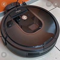 Roomba Robot aspirapolvere