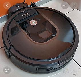Roomba Robot aspirapolvere