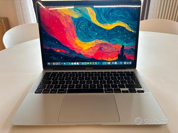 Macbook air m1 13 pollici 256gb argento anno 2021.