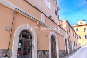 Appartamento ristrutturato nel centro storico di T