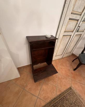 Antico inginocchiatoio restaurato