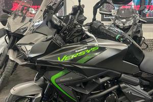 KAWASAKI Versys 650 pari al nuovo
