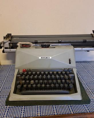 Olivetti lettera 82