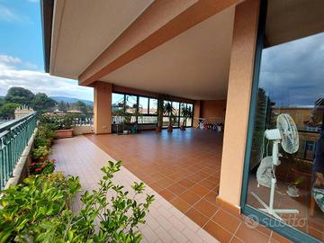 Attico / Mansarda di 234 m² con 4 locali e box aut