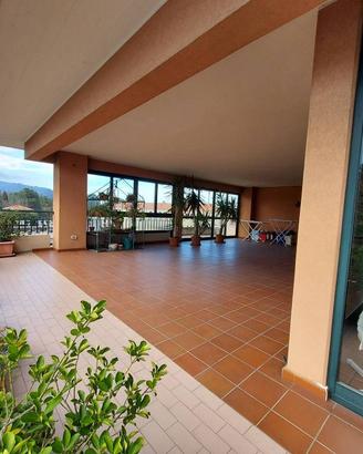 Attico / Mansarda di 234 m² con 4 locali e box aut