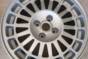 Cerchio in lega  Lancia Delta  integrale HF