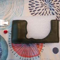 Custodia in pelle e Thumb grip Fuji X-E5