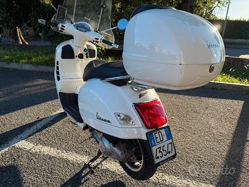 Vespa GTS 300 anno 2015
